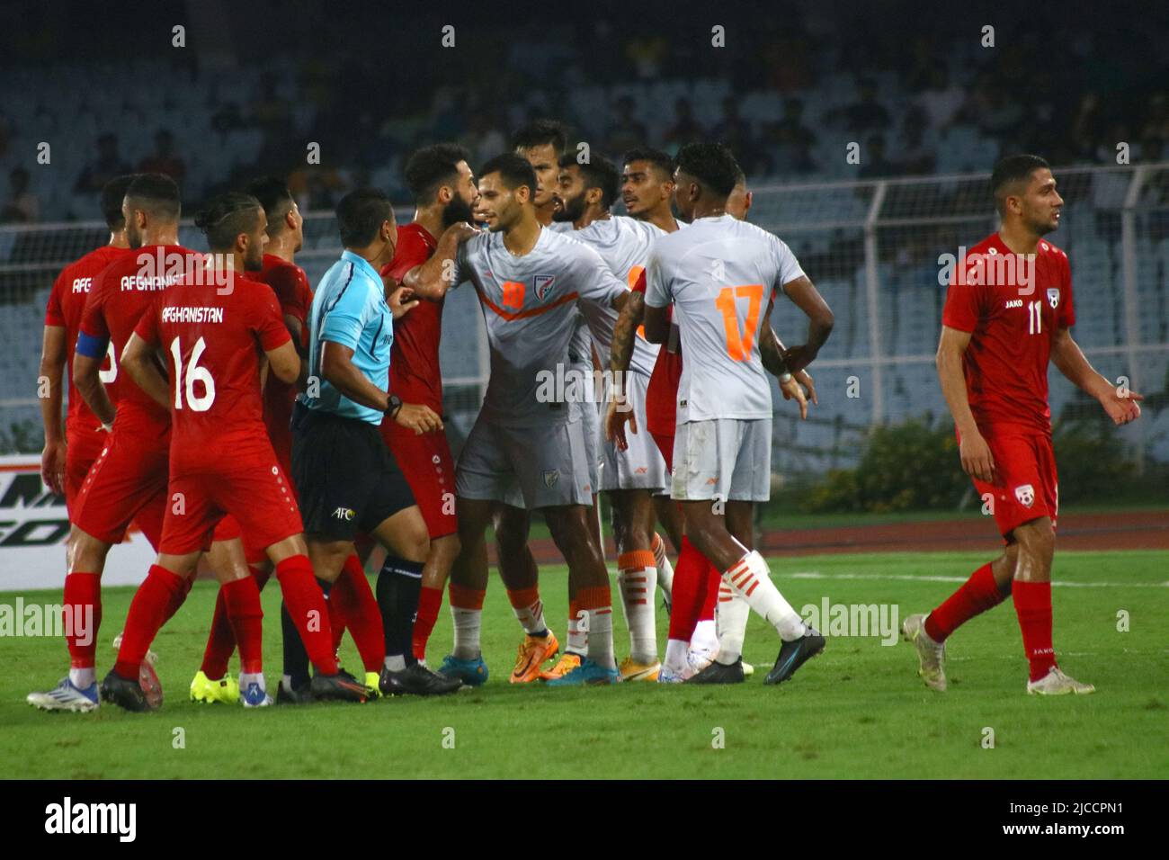 11 juin 2022, Kolkata, Bengale occidental, Inde: Qualificateur de COUPE asiatique de l'AFC - Inde contre l'Afghanistan au Vivekananda Yuba Bharati Krirangan à Kolkata. Dans un concours palpitant de football, l'Inde a réussi à surclasse l'Afghanistan avec deux buts tardifs de Sunil Chhetri et Sahal Abdul Samad. Inde eins 2-1. (Credit image: © Dipa Chakraborty/Pacific Press via ZUMA Press Wire) Banque D'Images