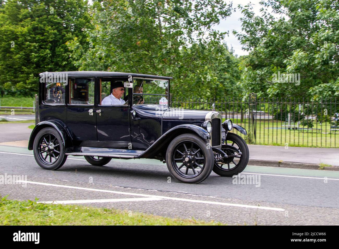 Berline Austin 1670cc noire 1927 20s années vingt; voitures présentées pendant l'année 58th de l'assemblée de Manchester à Blackpool Touring pour les voitures Veteran, Vintage, Classic et chérités. Banque D'Images