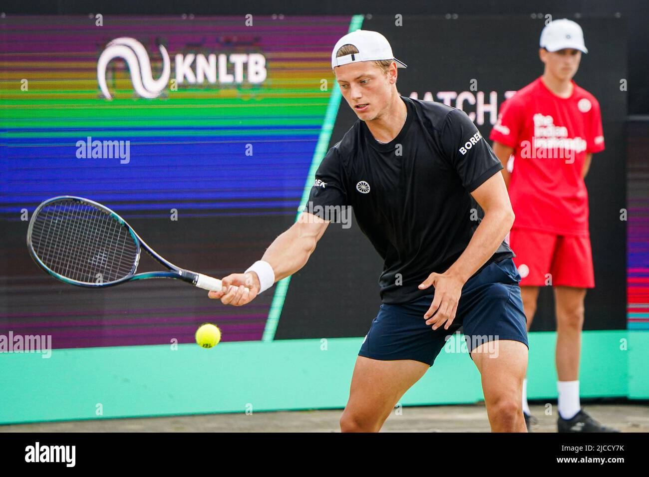 'S-HERTOGENB.S., PAYS-BAS - JUIN 12: Tim van Rijthoven des pays-Bas pendant le match final des hommes entre Daniil Medvedev de Russie et Tim van Rijthoven des pays-Bas à l'Autotron sur 12 juin 2022 à 's-Hertogenbosch, pays-Bas (photo de Joris Verwijst/BSR Agency) Banque D'Images