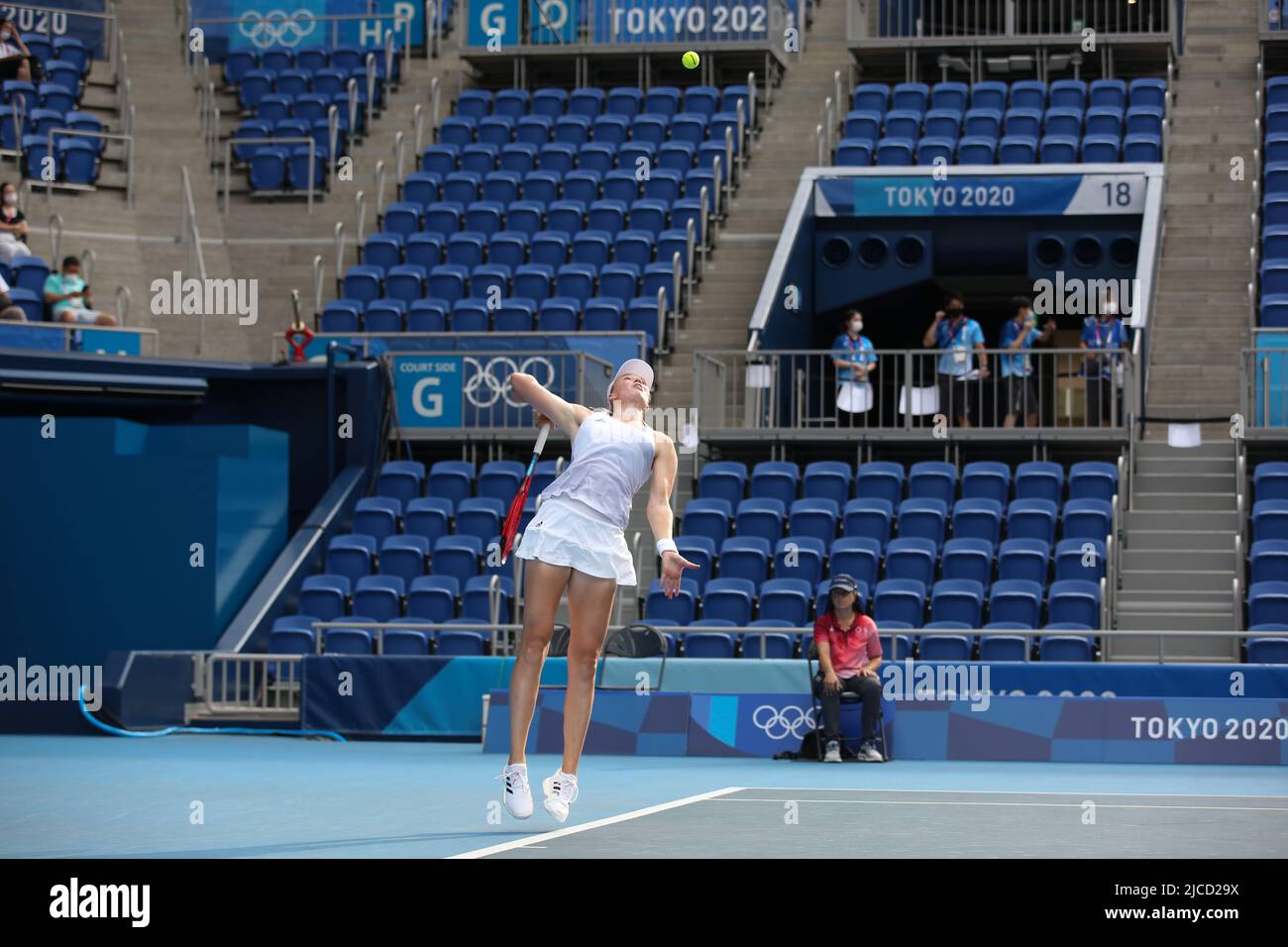 29th juillet 2021 - TOKYO, JAPON: Elena Rybakina du Kazakhstan en action pendant le tennis féminin simple semifinal contre Belinda Bencic de Suissela Banque D'Images