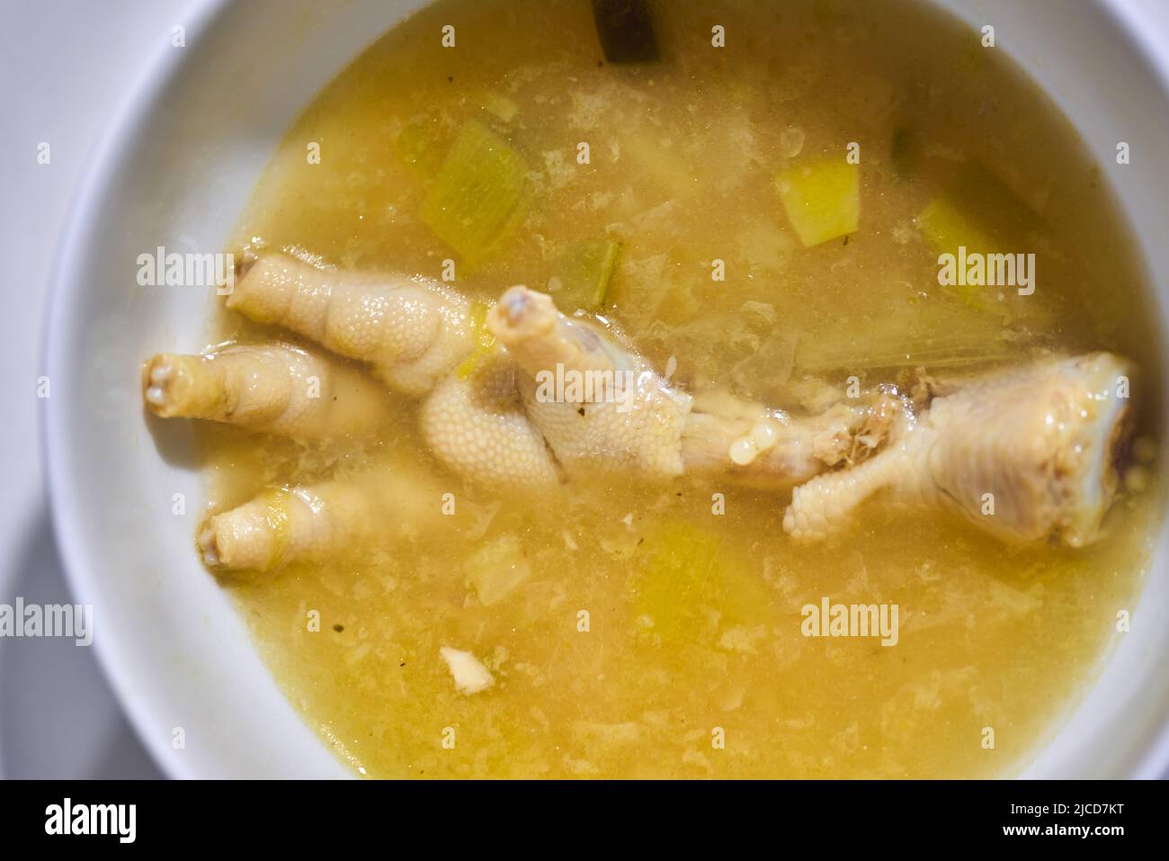 Soupe chinoise à base de pied de poulet Banque D'Images