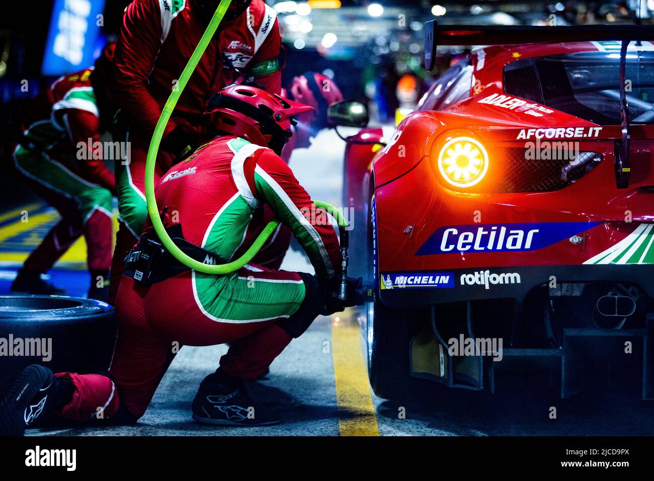 51 PIER GUIDI Alessandro (ita), CALADO James (gbr), SERRA Daniel (BRA), AF Corse, Ferrari 488 GTE EVO, mécanicien, mécanique pendant les 2022 24 heures du Mans, 3rd tour du Championnat du monde d'endurance FIA 2022, sur le circuit de la Sarthe, de 11 juin à 12, 2022 au Mans, France - photo: Joao Filipe/DPPI/LiveMedia Banque D'Images