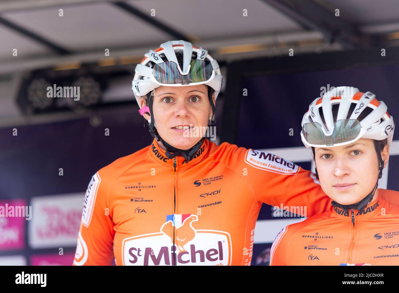 Elodie le bail, Margot Pompanon cyclistes de l'équipe St Michel Auber93 NOUS à la course cycliste féminine d'élite RideLondon Classique 2022 à Maldon, Essex, Royaume-Uni Banque D'Images Elodie le bail, Margot Pompanon cyclistes de l'équipe St Michel Auber93 NOUS à la course cycliste féminine d'élite RideLondon Classique 2022 à Maldon, Essex, Royaume-Uni Banque D'Images