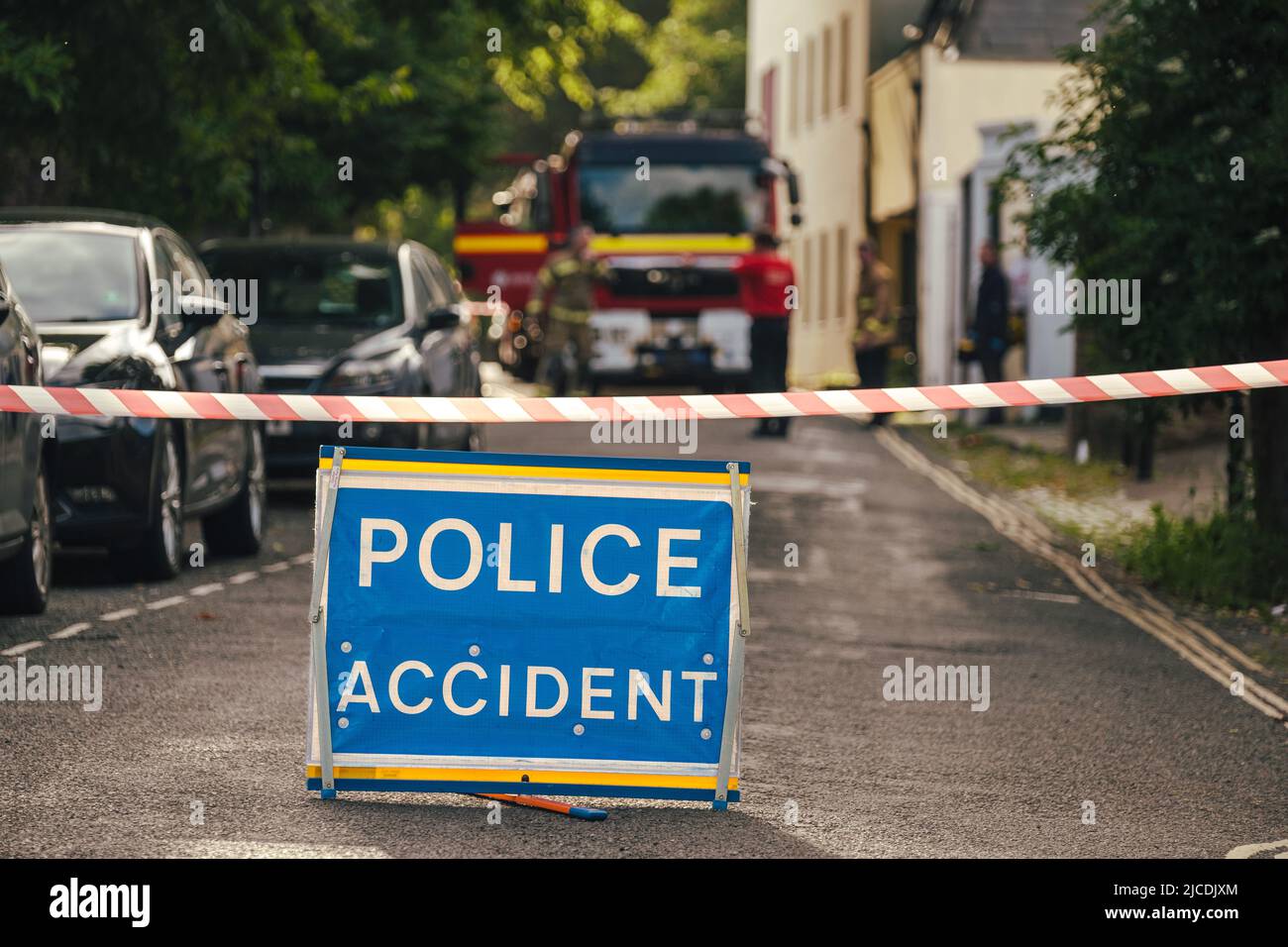 Accident de police - route fermée à Bristol pour incendie moteur Banque D'Images