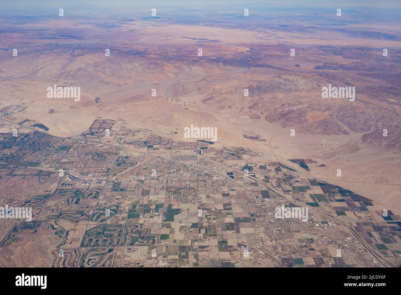 Vue aérienne du désert de Palm près de Palm Springs en Californie Banque D'Images