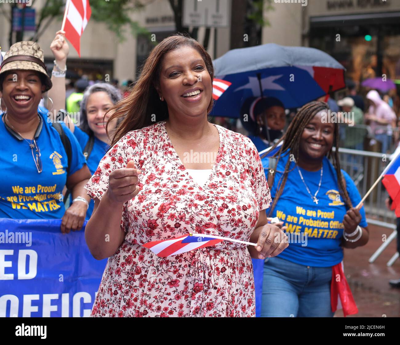 New York, New York - 12 juin 2022 : Procureur général, Letitia James à NYC défilé de la fête portoricaine sur 5th ave. À Manhattan. Banque D'Images