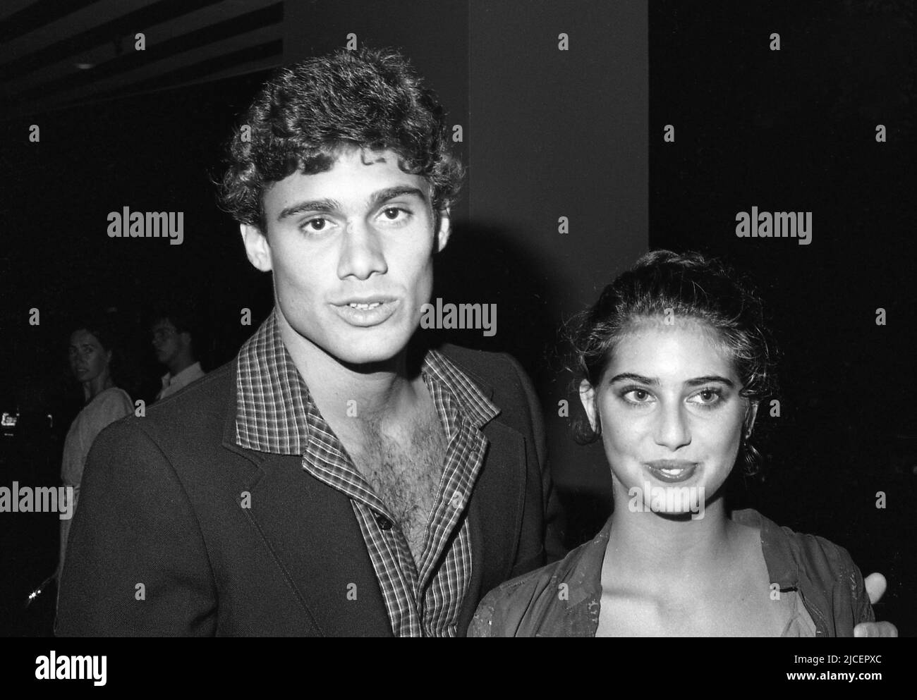 Steven Bauer et Lisa Bing Circa années 80 crédit: Ralph Dominguez/MediaPunch Banque D'Images