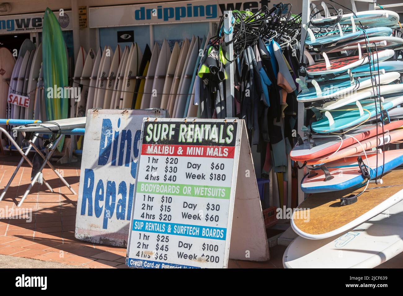 Boutique de surf à Manly Beach Sydney, location de planches de surf et de  combinaisons, Sydney, Nouvelle-Galles du Sud, Australie Photo Stock - Alamy