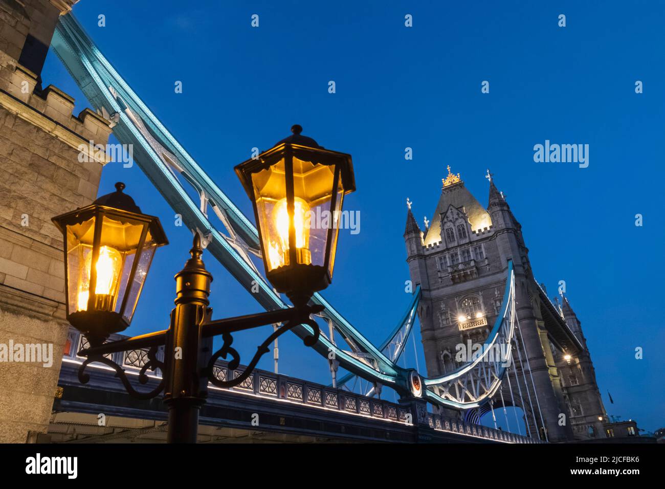 L'Angleterre, Londres, Tower Bridge at Night Banque D'Images