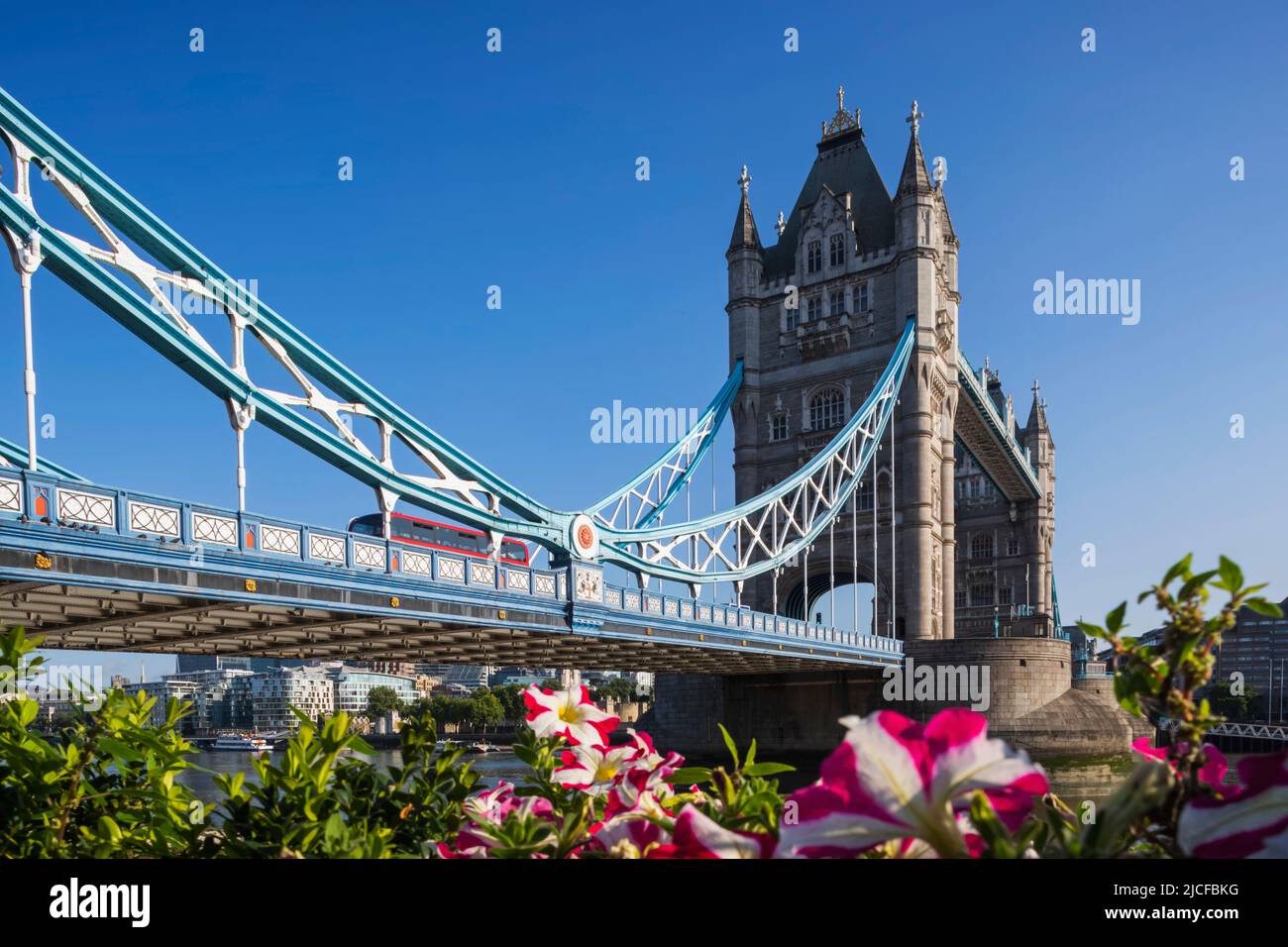 L'Angleterre, Londres, Tower Bridge et la Tamise Banque D'Images