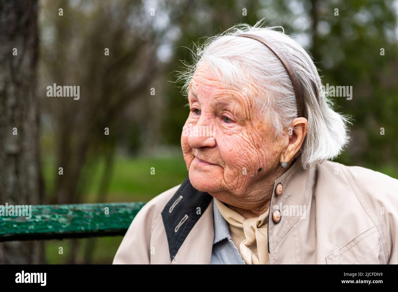 Kiev Maison des anciens combattants, les personnes âgées qui ne peuvent plus s'échapper Banque D'Images
