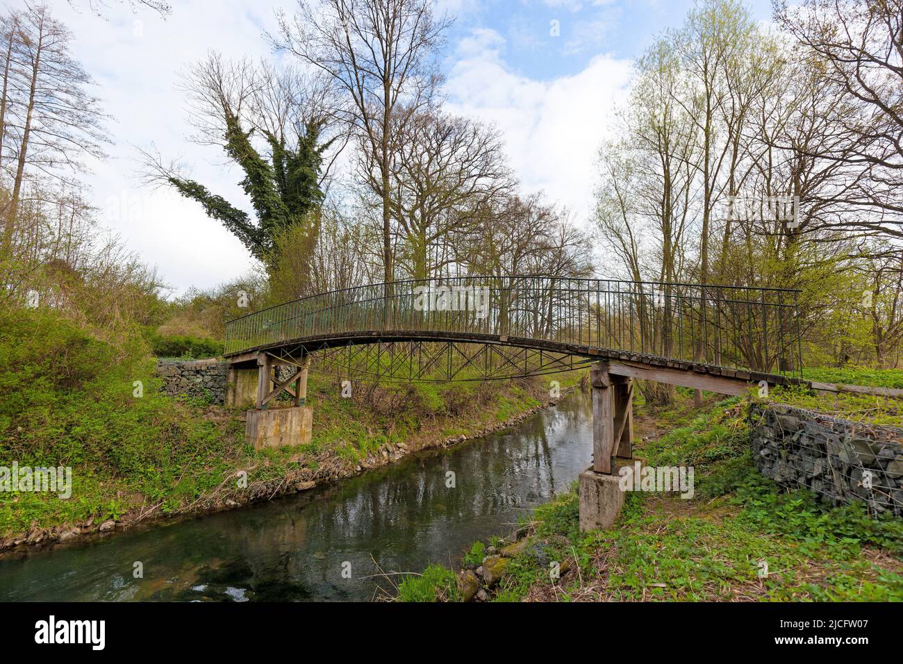 Pont de Laves au-dessus de la Nette, Derneburg, Basse-Saxe, Allemagne Banque D'Images