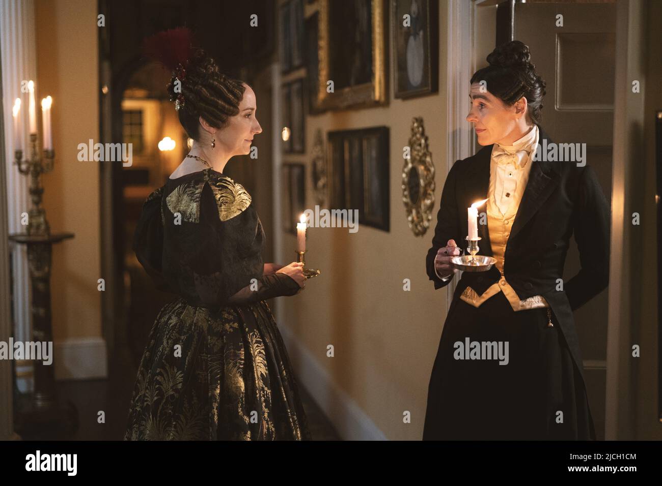 ROYAUME-UNI. Suranne Jones et Lydia Leonard in (C)BBC/HBO nouvelle