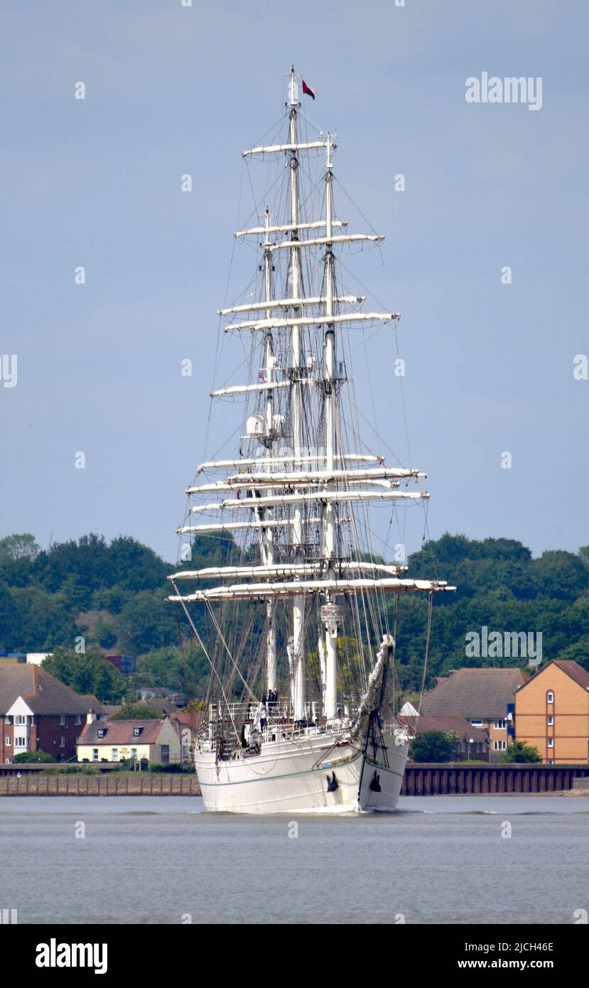 13/06/2022 Tilbury Tilburness Royaume-Uni la Marine royale d’Oman le spectaculaire talbot Shabab Oman II un talbot à trois mâts de classe A, le Tal Banque D'Images