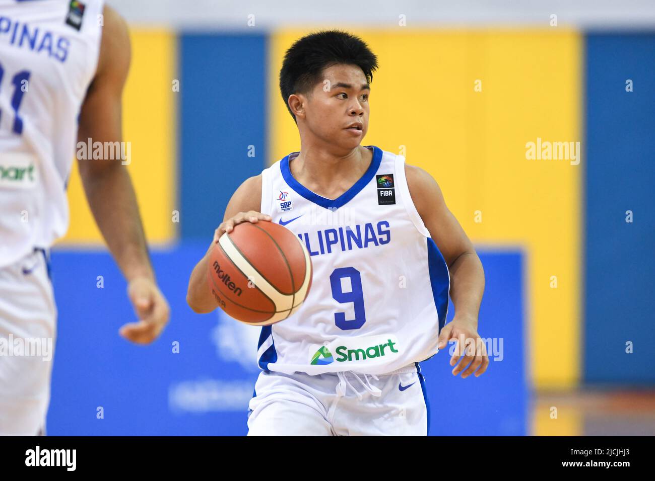 Jared Bahay, de l'équipe philippine de basket-ball, en action lors du match  de championnat asiatique 2022 FIBA U16 entre les Philippines et le Koweït  au Hall polyvalent Al-Gharafa Sports. Note finale; Philippines