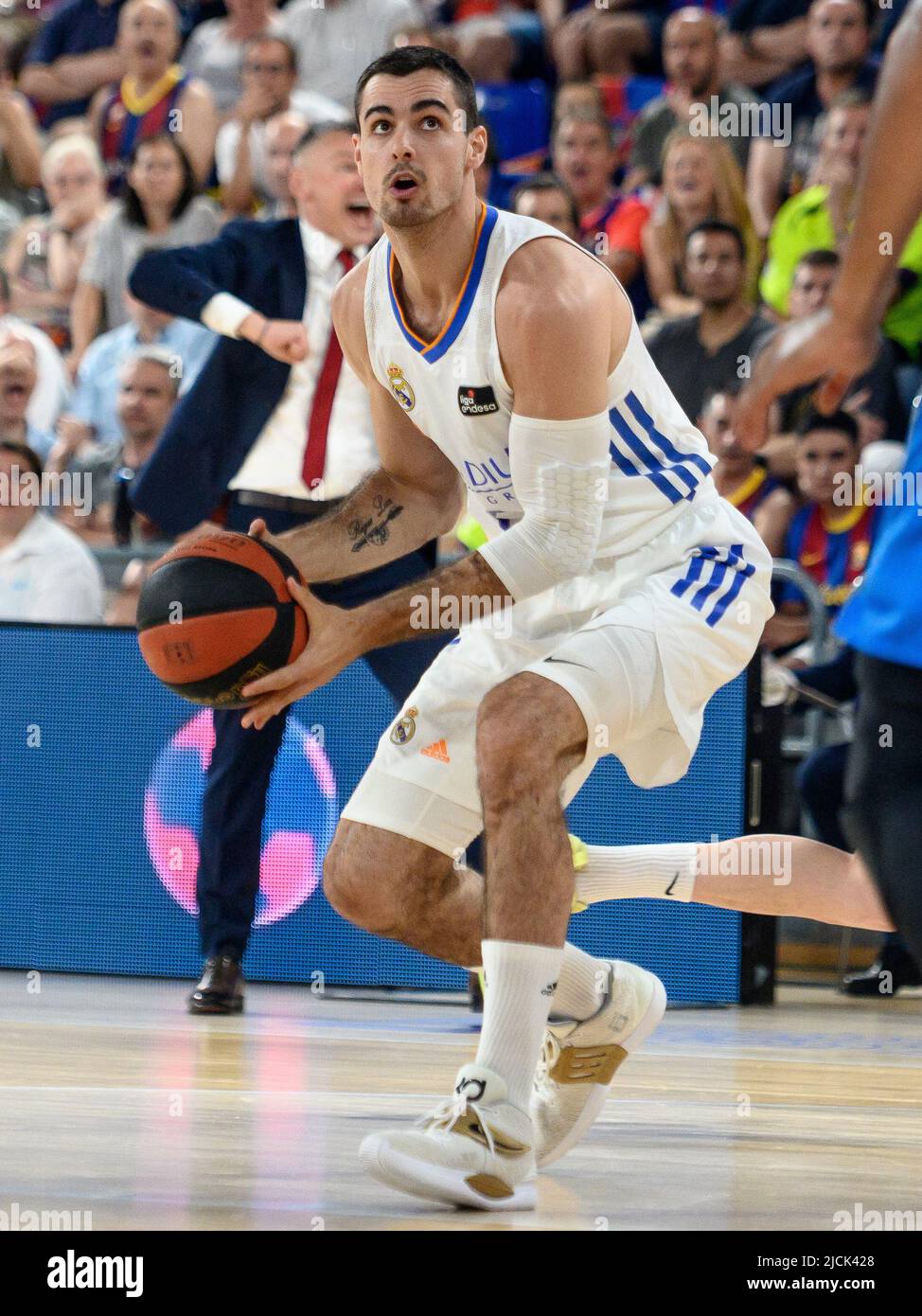 Alberto Abalde du Real Madrid pendant la Liga Endesa jouer le match final entre le FC Barcelone et le Real Madrid au Palau Blaugrana à Barcelone, Espagne. Banque D'Images