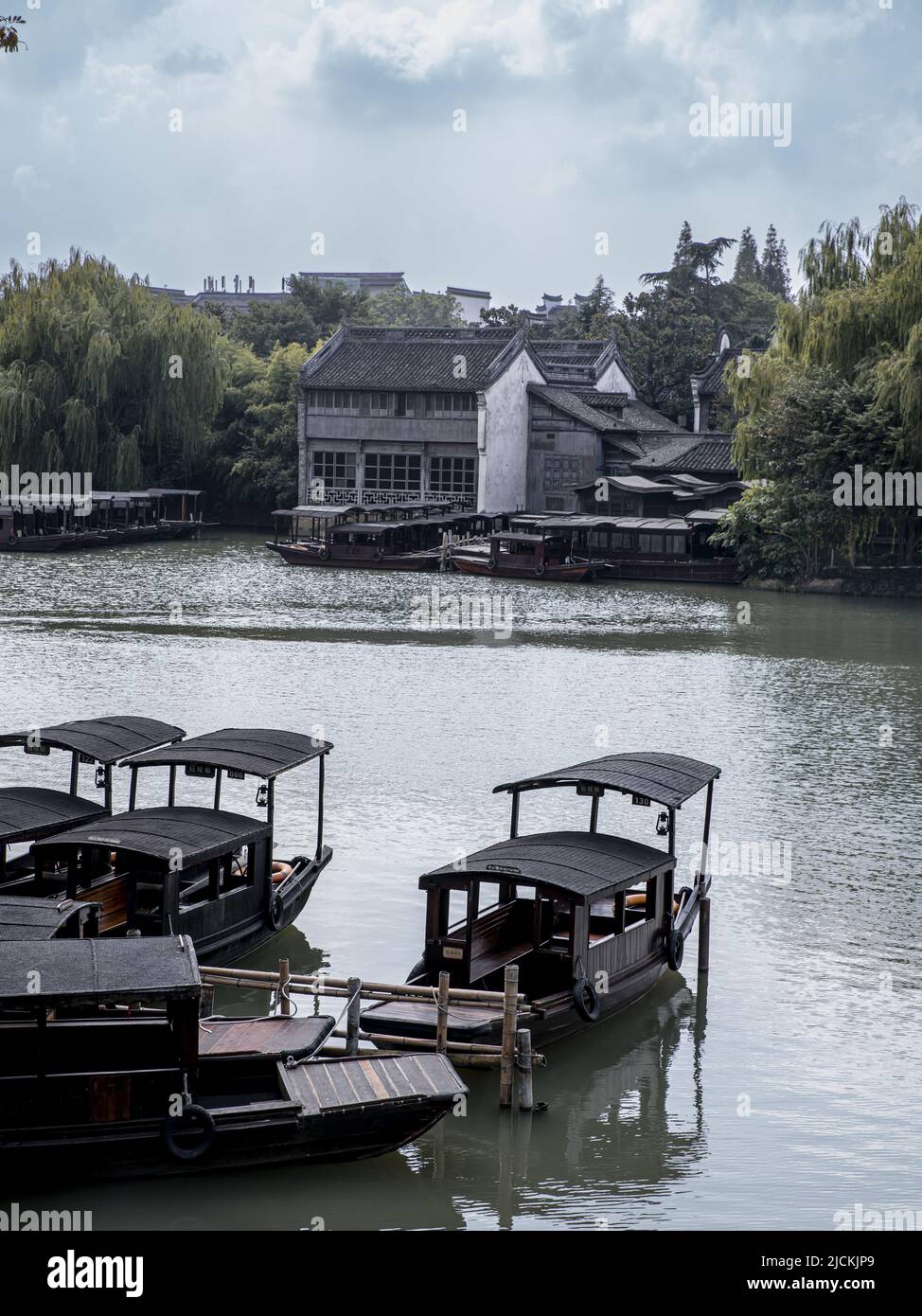 Bateaux sur le lac à wuzhen Banque D'Images