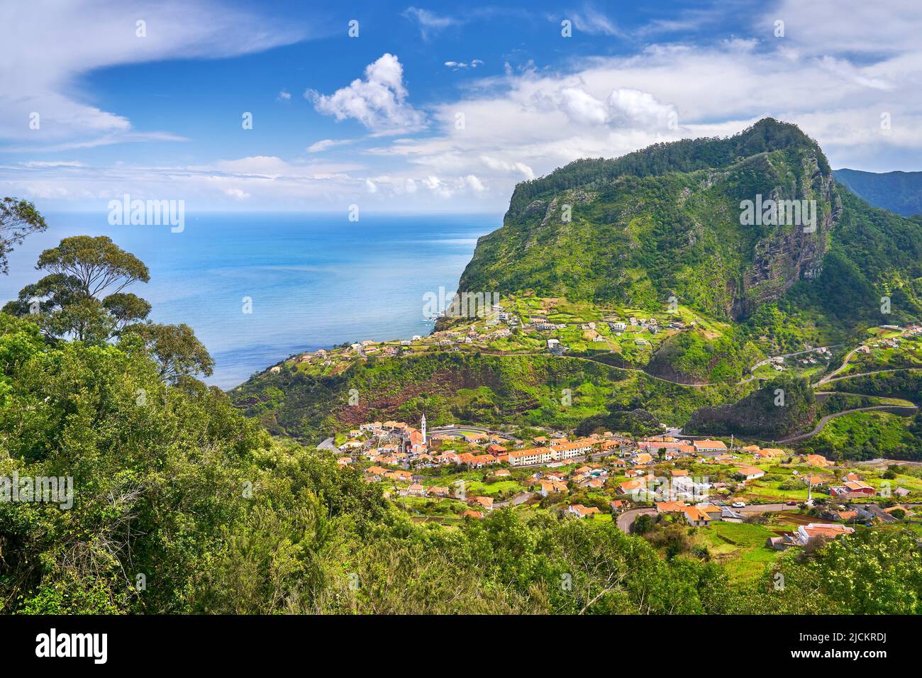 Village de Faial sur la côte nord, île de Madère, Portugal Banque D'Images