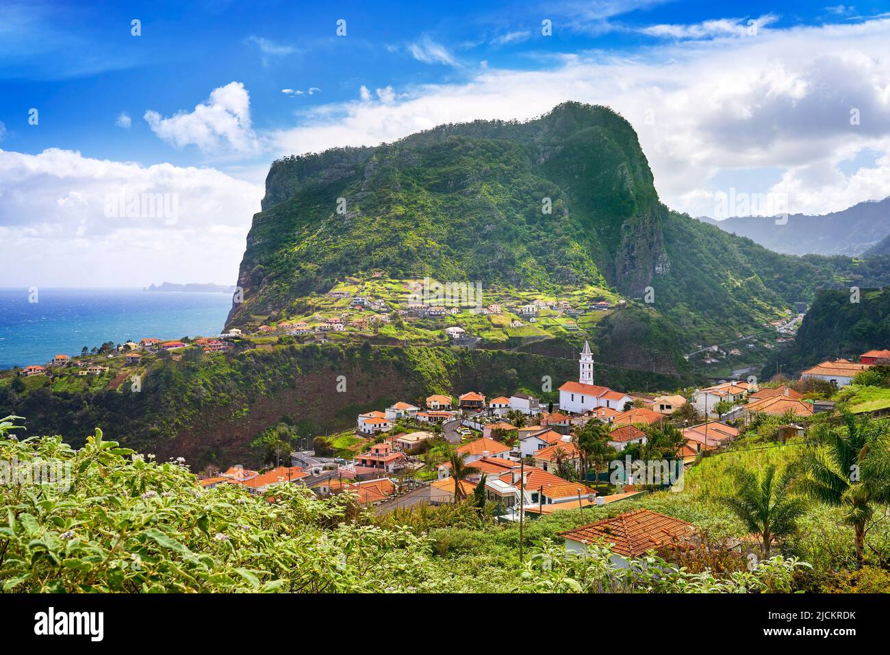 Village de Faial sur la côte nord, île de Madère, Portugal Banque D'Images