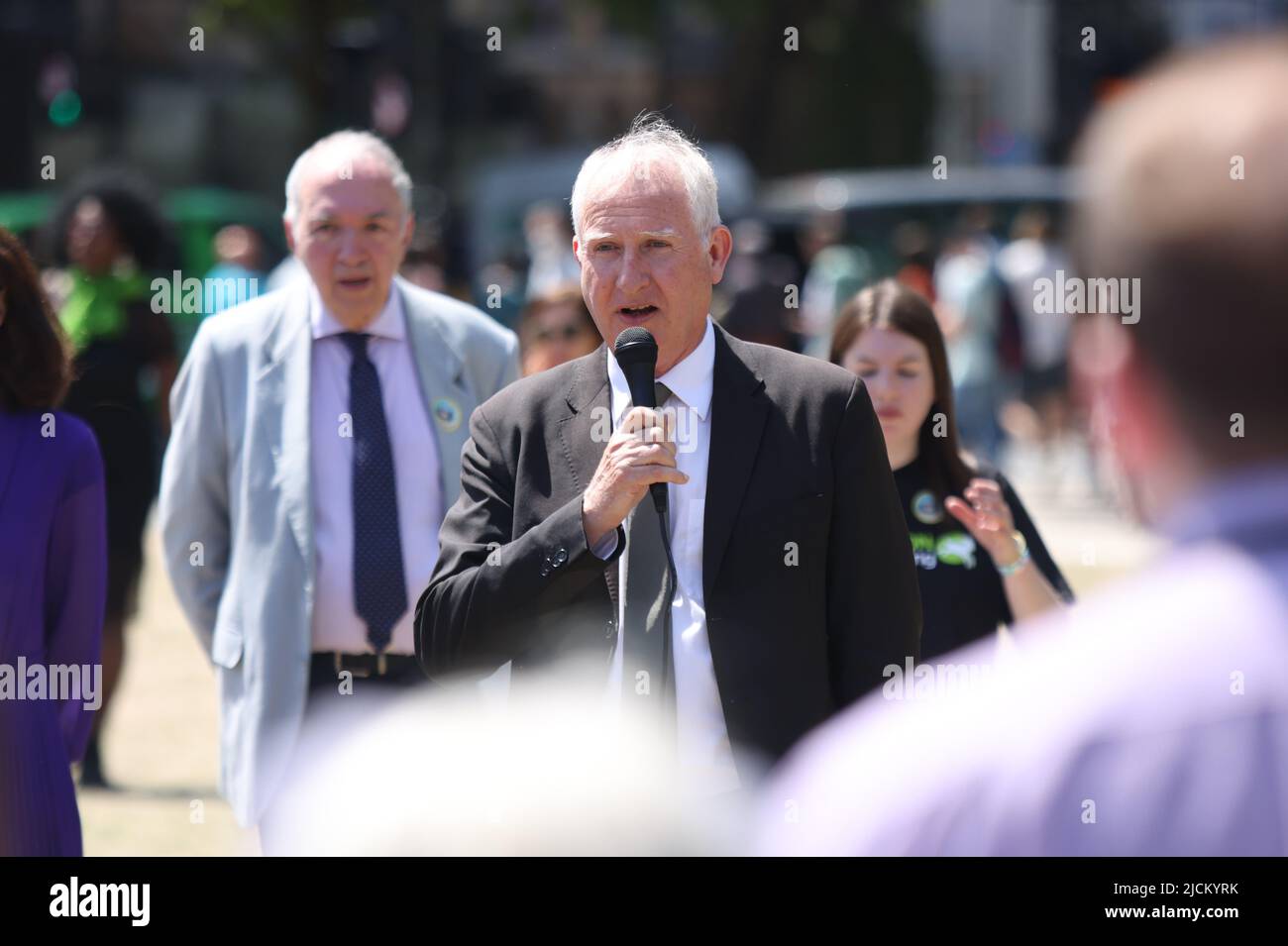 Daniel Zeichner, député lors de la manifestation compassion in World Farming 'Ban Live Exportss' sur la place du Parlement, Londres. Date de la photo: Mardi 14 juin 2022. Banque D'Images