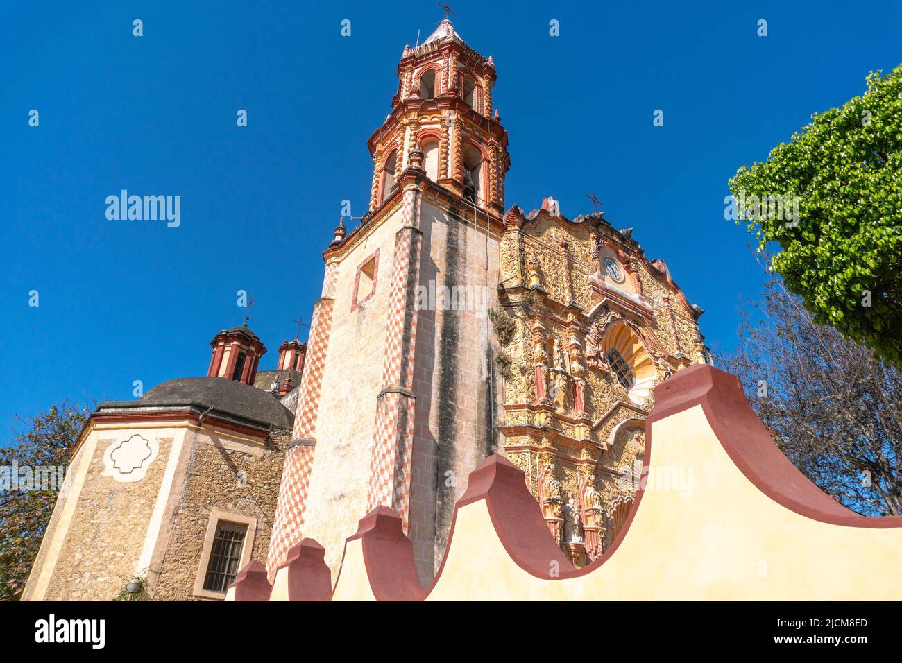 Une ancienne église à Jalpan de Serra, Queretaro. Mexique. La Mission Franciscaine coloniale de Jalpan Banque D'Images