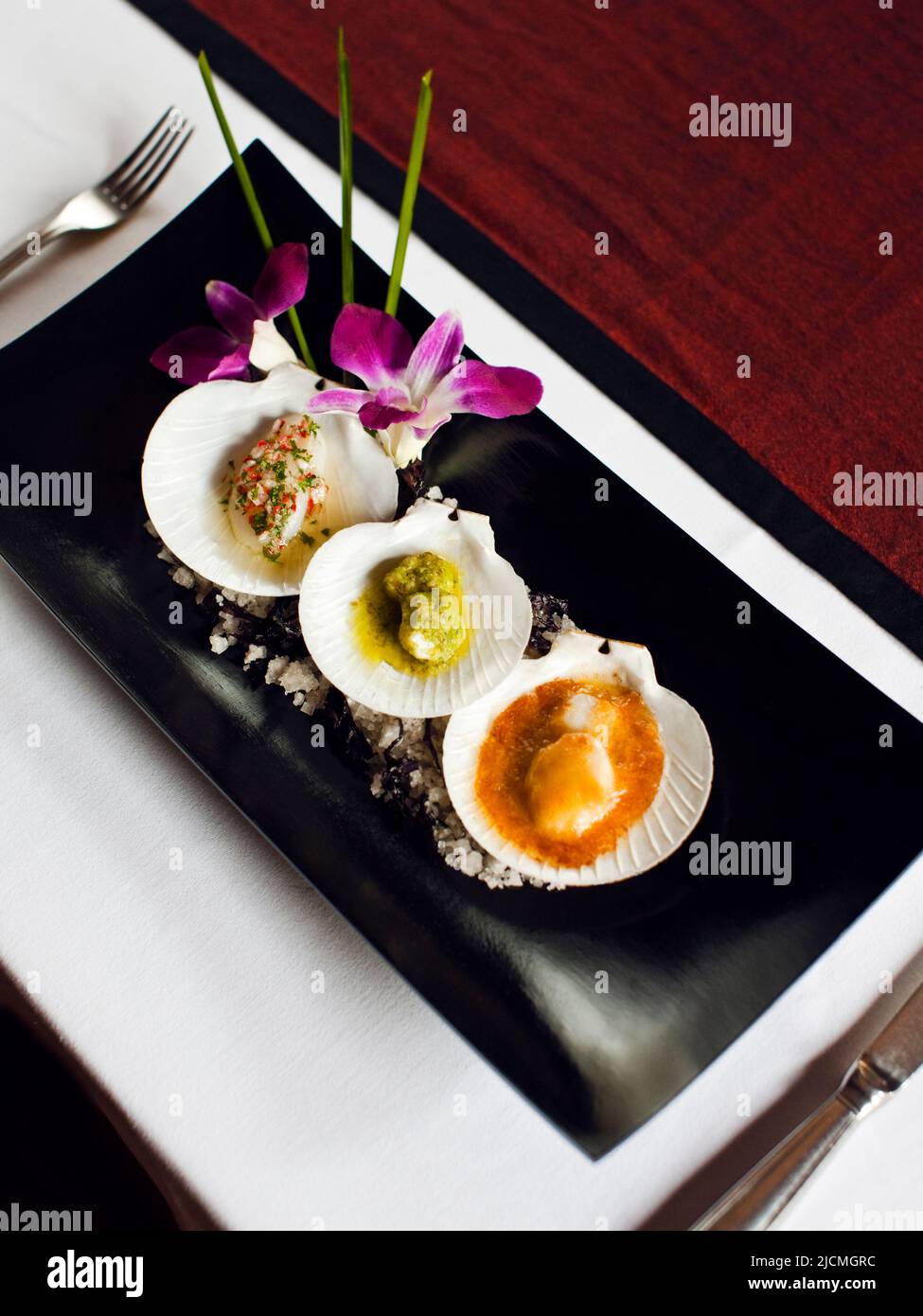 Repas principal trio de noix de Saint-Jacques. Siem Reap, Cambodge. Banque D'Images