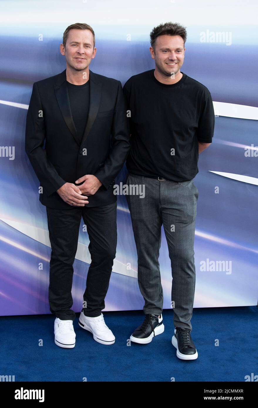 Scott Mills et Sam Vaughan assistent à la première de « Lightyear » au Cineworld Leicester Square sur 13 juin 2022, à Londres, en Angleterre. Banque D'Images
