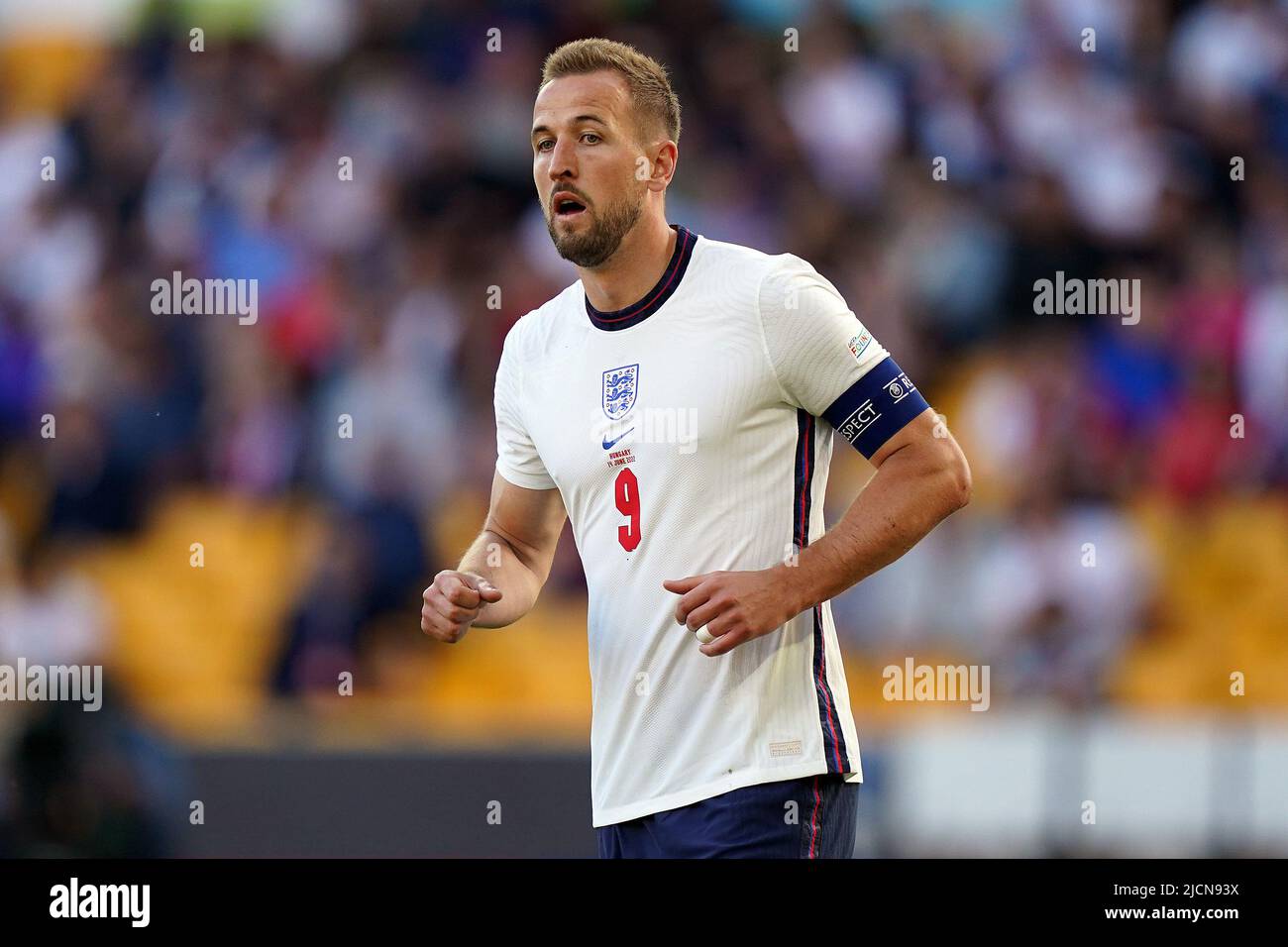Wolverhampton, Royaume-Uni. 14th juin 2022. Harry Kane, d'Angleterre, regarde. Ligue des Nations de l'UEFA, match du groupe C, Angleterre contre Hongrie au stade Molineux de Wolverhampton, Angleterre, le mardi 14th juin 2022. Usage éditorial seulement. photo par Steffan BowenAndrew Orchard sports Photography/Alay Live News crédit: Andrew Orchard sports Photography/Alay Live News Banque D'Images