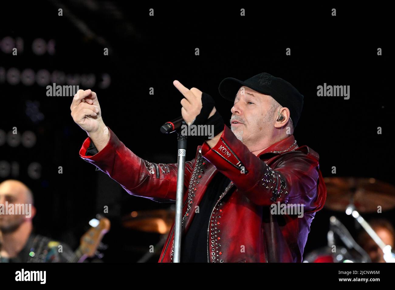 12 juin 2022, Rome, Italie: Vasco Rossi pendant le concert, Vasco Live, à Circo Massimo, 12th juin 2022, Rome, Italie. (Credit image: © Domenico Cippitelli/Pacific Press via ZUMA Press Wire) Banque D'Images