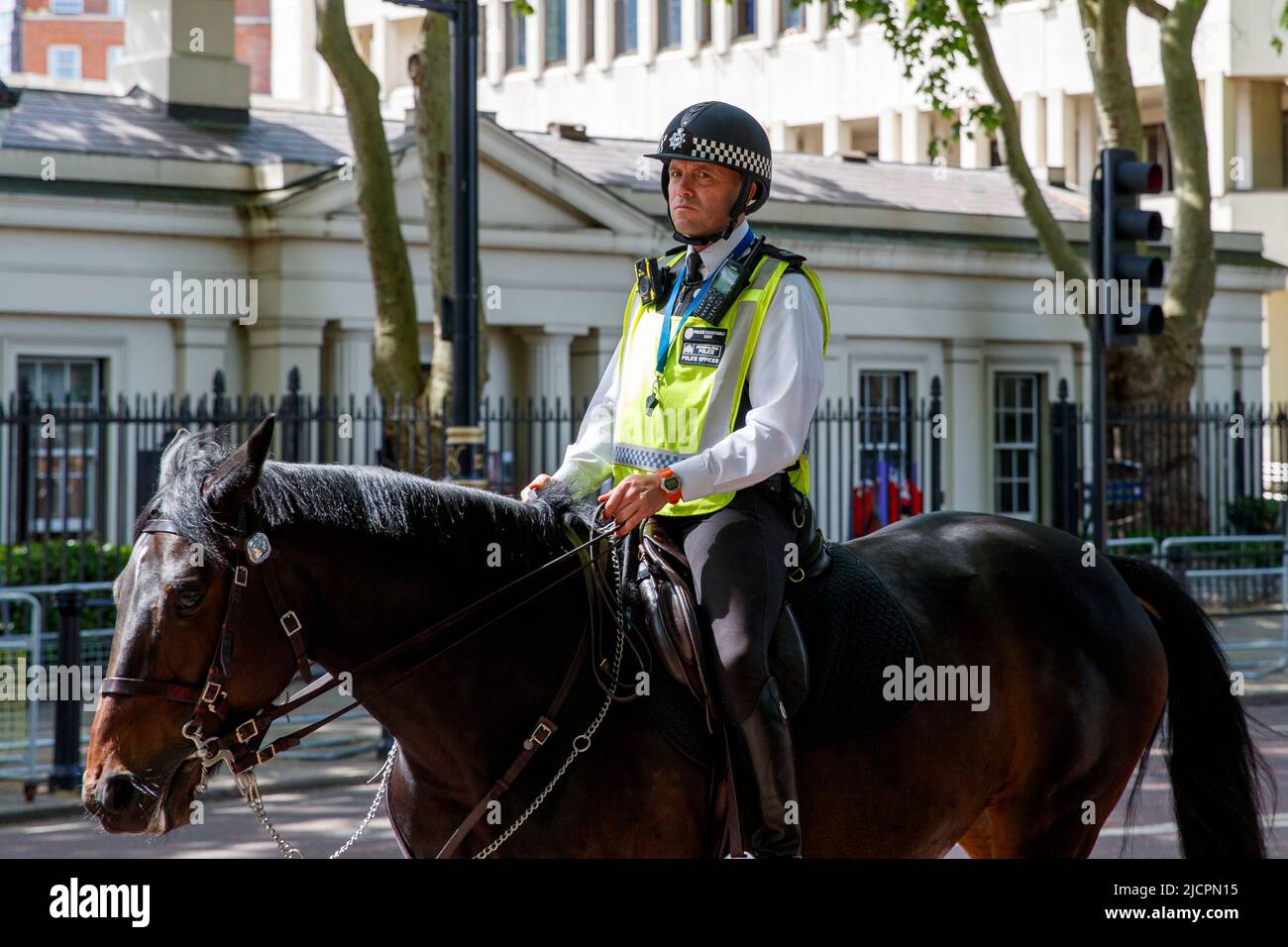 Monté policier à Londres, Angleterre, Royaume-Uni mercredi, 18 mai 2022.photo: David Rowland / One-Image.com Banque D'Images