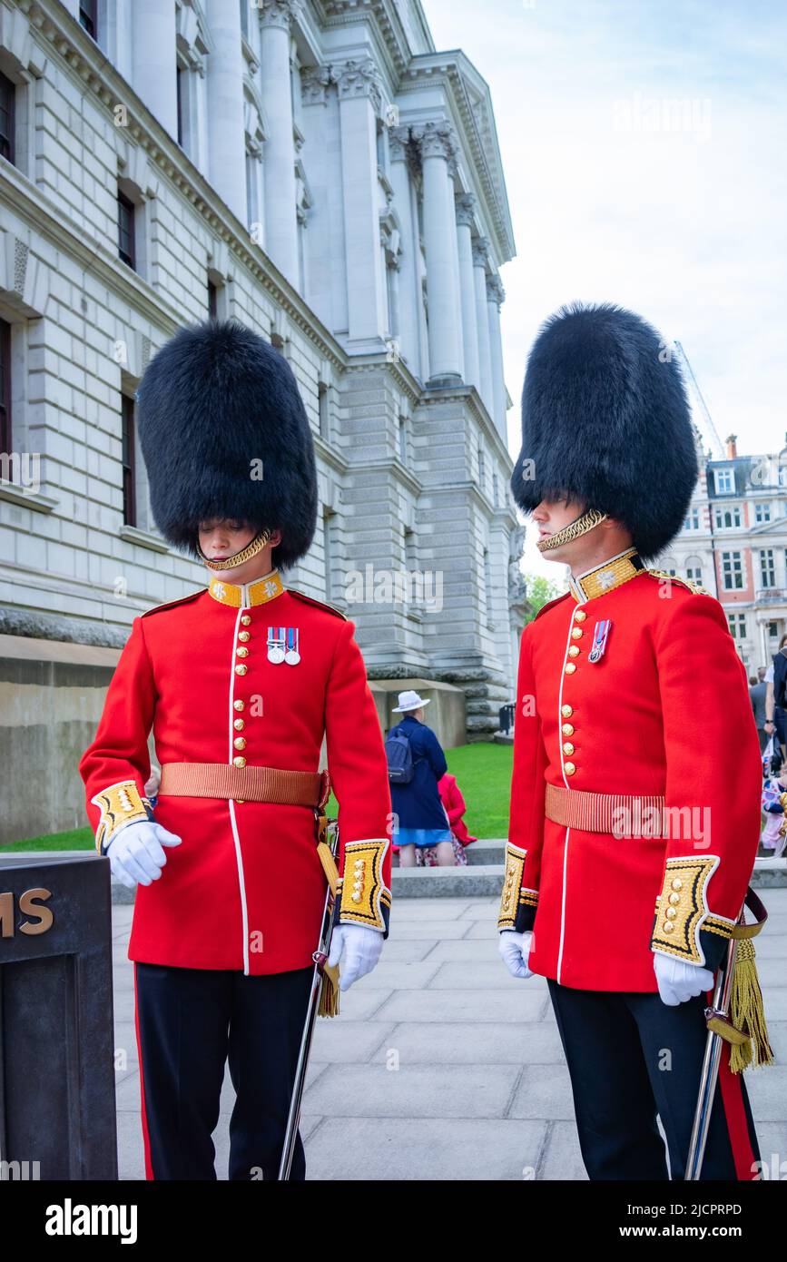 Les Grenadier Guards sont un régiment d'infanterie de l'armée britannique. Il peut retracer sa lignée jusqu'en 1656 Banque D'Images