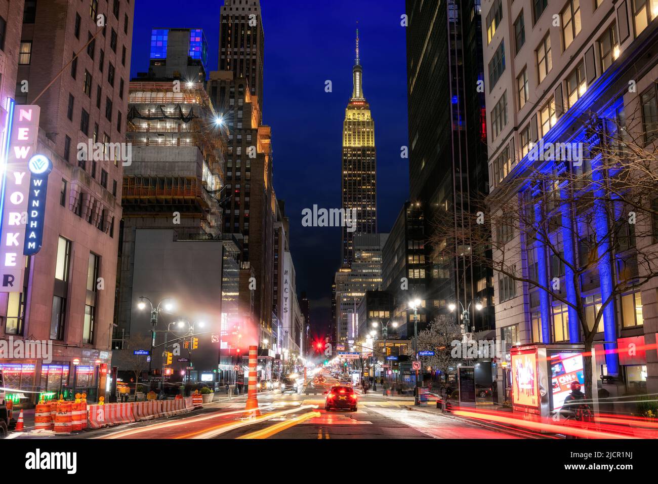 Rue Night City à New York, Manhattan, États-Unis Banque D'Images