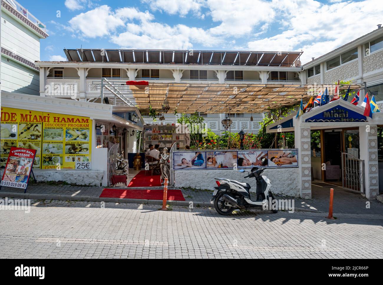 Salon de massage turc dans la rue. Côté, Türkiye. Banque D'Images