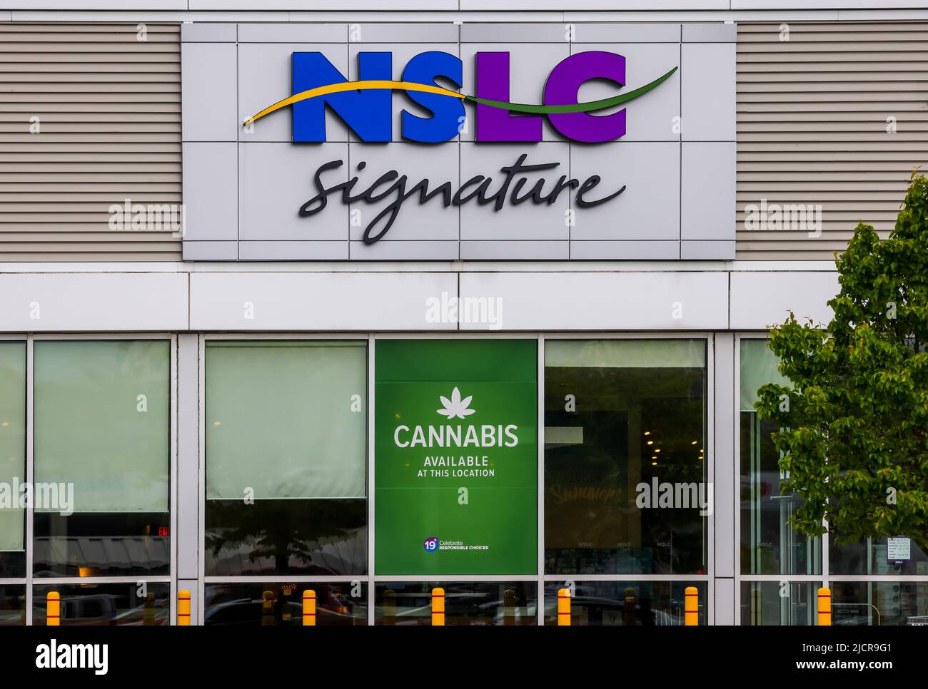 NSLC (Nova Scotia Liquor Corporation) vitrine des alcools. HALIFAX, NOUVELLE-ÉCOSSE, CANADA - MAI 2022 Banque D'Images