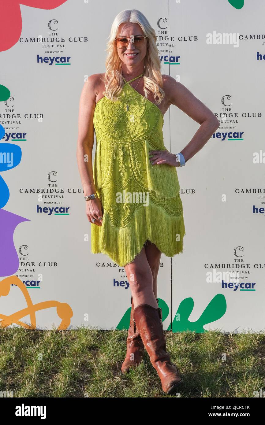 Denise van Outen en coulisses au Cambridge Club Festival à Childerley Orchard, Cambridge, Royaume-Uni. 10 juin 2022 Banque D'Images