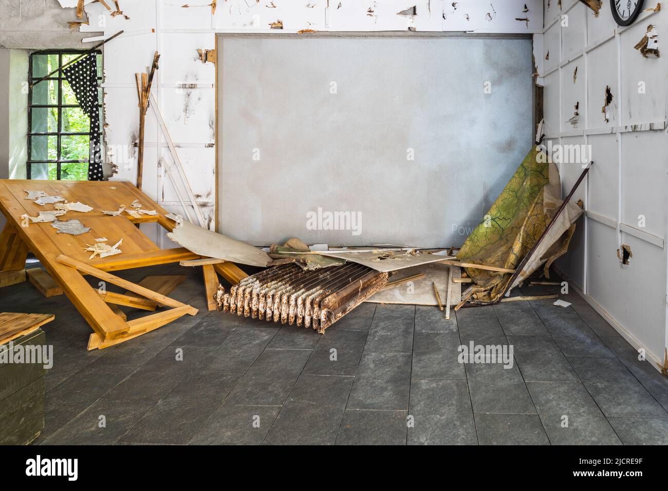 Salle recréée de l'échec de la tentative d'assassinat d'Adolf Hitler dans Wolf's Lair Banque D'Images