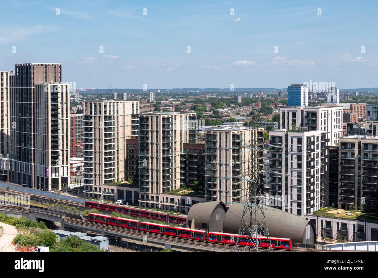 Vue aérienne de Canning Town et de Leamouth Peninsular, est de Londres. Banque D'Images