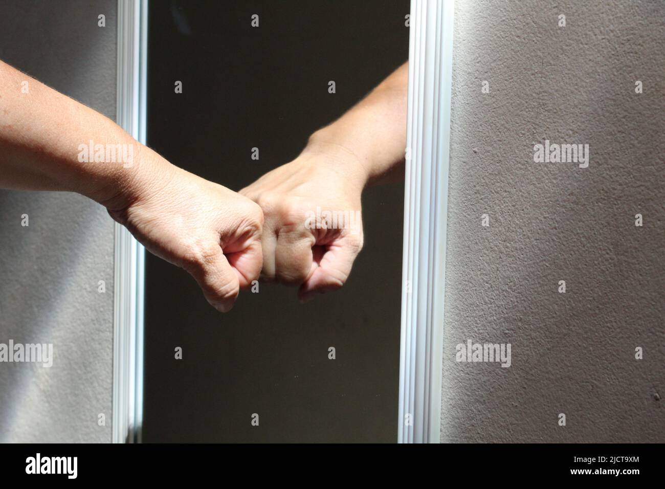Reflet dans le miroir Banque D'Images