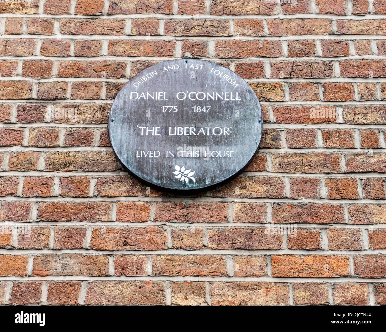 Une plaque à Daniel O’Connell, le Libérateur, sur le 58 Merrion Square, Dublin, Irlande. Homme politique irlandais célèbre pour son travail sur l'émancipation catholique. Banque D'Images