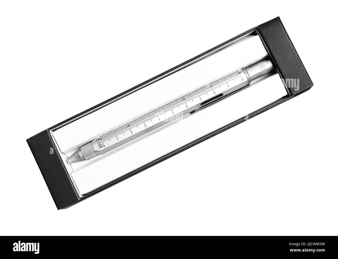 Stylo multifonction en aluminium avec règle, niveau à bulle et tournevis intégré dans une boîte cadeau isolée sur blanc. Banque D'Images