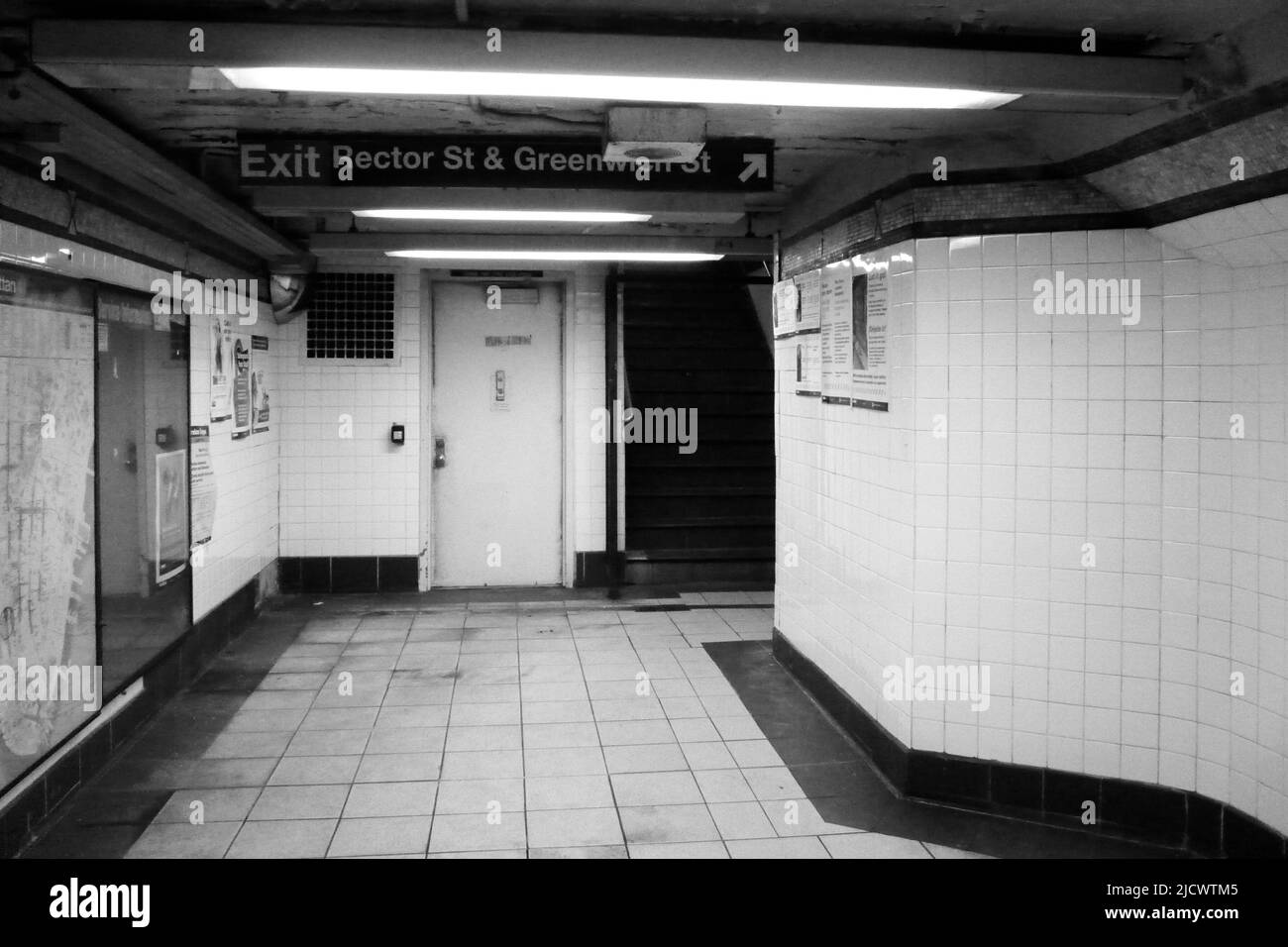 Couloirs vides de la station de métro, New York Banque D'Images