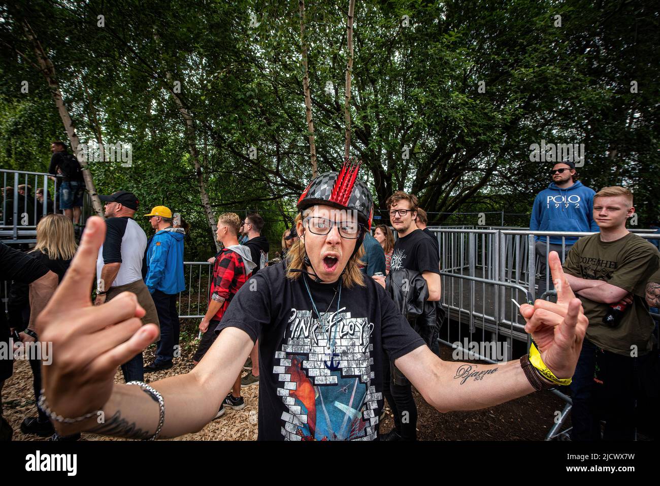 Copenhague, Danemark. 15th juin 2022. L'atmosphère est excellente parmi les amateurs de festival à l'un des nombreux concerts live pendant le festival danois de métaux lourds Copenhague 2022. (Crédit photo : Gonzales photo/Alamy Live News Banque D'Images