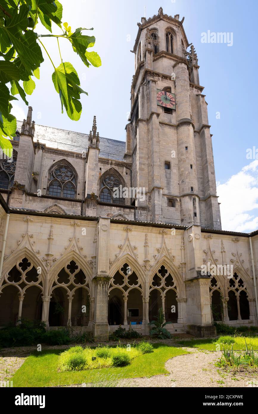 Toul Cathedral est une église catholique romaine à Toul, Lorraine, France. C'est un exemple classique de l'architecture gothique tardive dans le style flamboyant. Le Banque D'Images