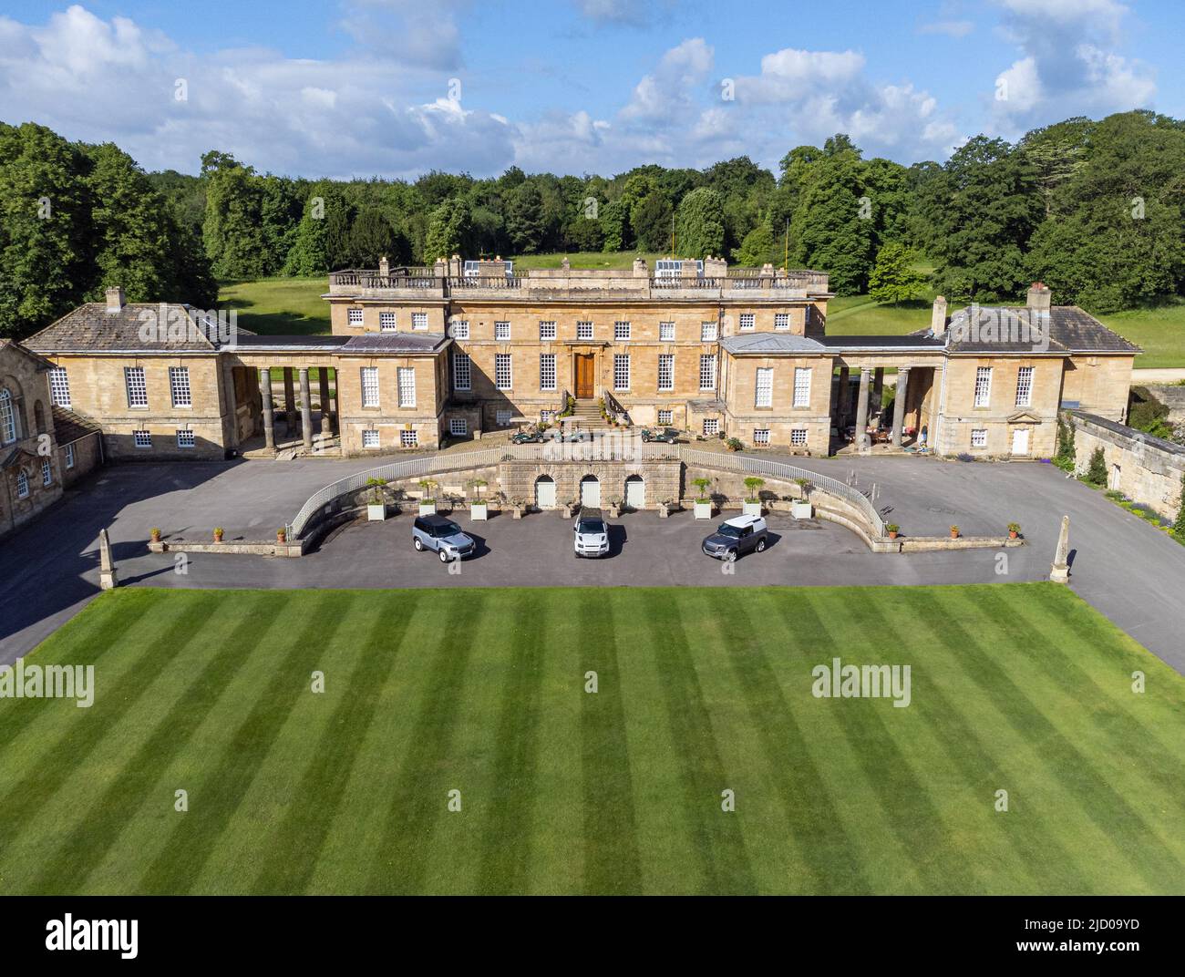 Images de drones aériens de Bramham Park, Yorkshire, domicile de la famille Lane Fox et lieu des épreuves hippiques internationales de Bramham et du festival de Leeds, juin 2022. Banque D'Images