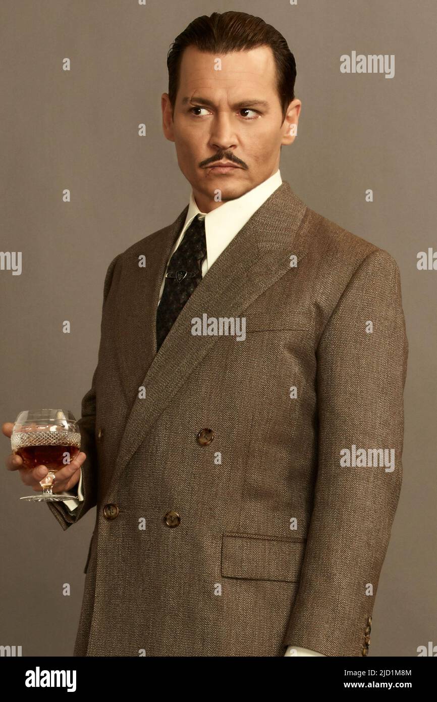 JOHNNY DEPP DANS MURDER ON THE ORIENT EXPRESS (2017), DIRIGÉ PAR KENNETH BRANAGH. Crédit: 20th CENTURY FOX / Album Banque D'Images