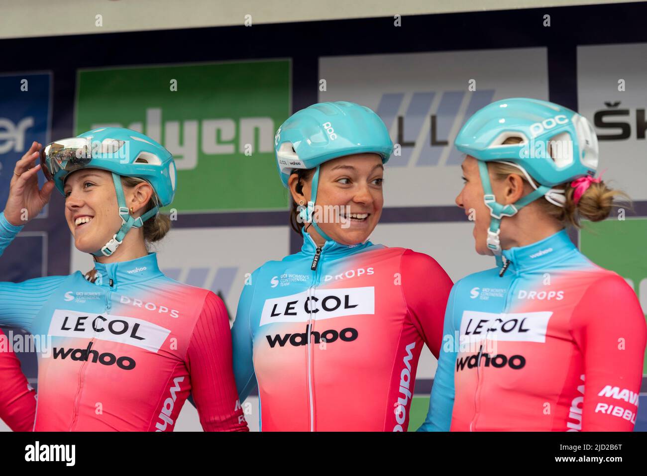 Elizabeth Holden, Jesse Vandenbulcke, Maike van der Duin, de l'équipe le Col Wahoo avant de participer à la course cycliste UCI The Women's Tour de Colchester Banque D'Images Elizabeth Holden, Jesse Vandenbulcke, Maike van der Duin, de l'équipe le Col Wahoo avant de participer à la course cycliste UCI The Women's Tour de Colchester Banque D'Images