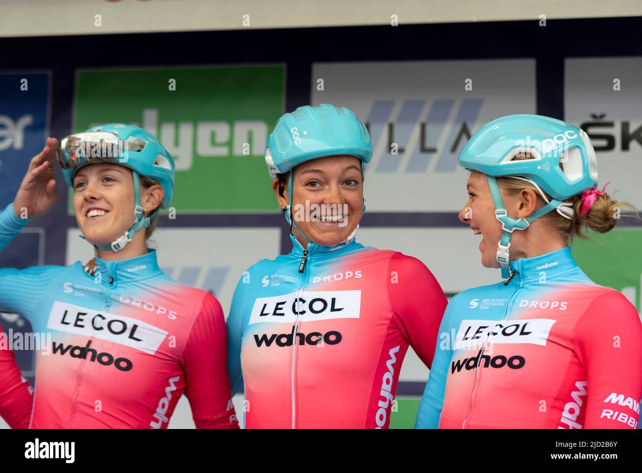 Elizabeth Holden, Jesse Vandenbulcke, Maike van der Duin, de l'équipe le Col Wahoo avant de participer à la course cycliste UCI The Women's Tour de Colchester Banque D'Images Elizabeth Holden, Jesse Vandenbulcke, Maike van der Duin, de l'équipe le Col Wahoo avant de participer à la course cycliste UCI The Women's Tour de Colchester Banque D'Images