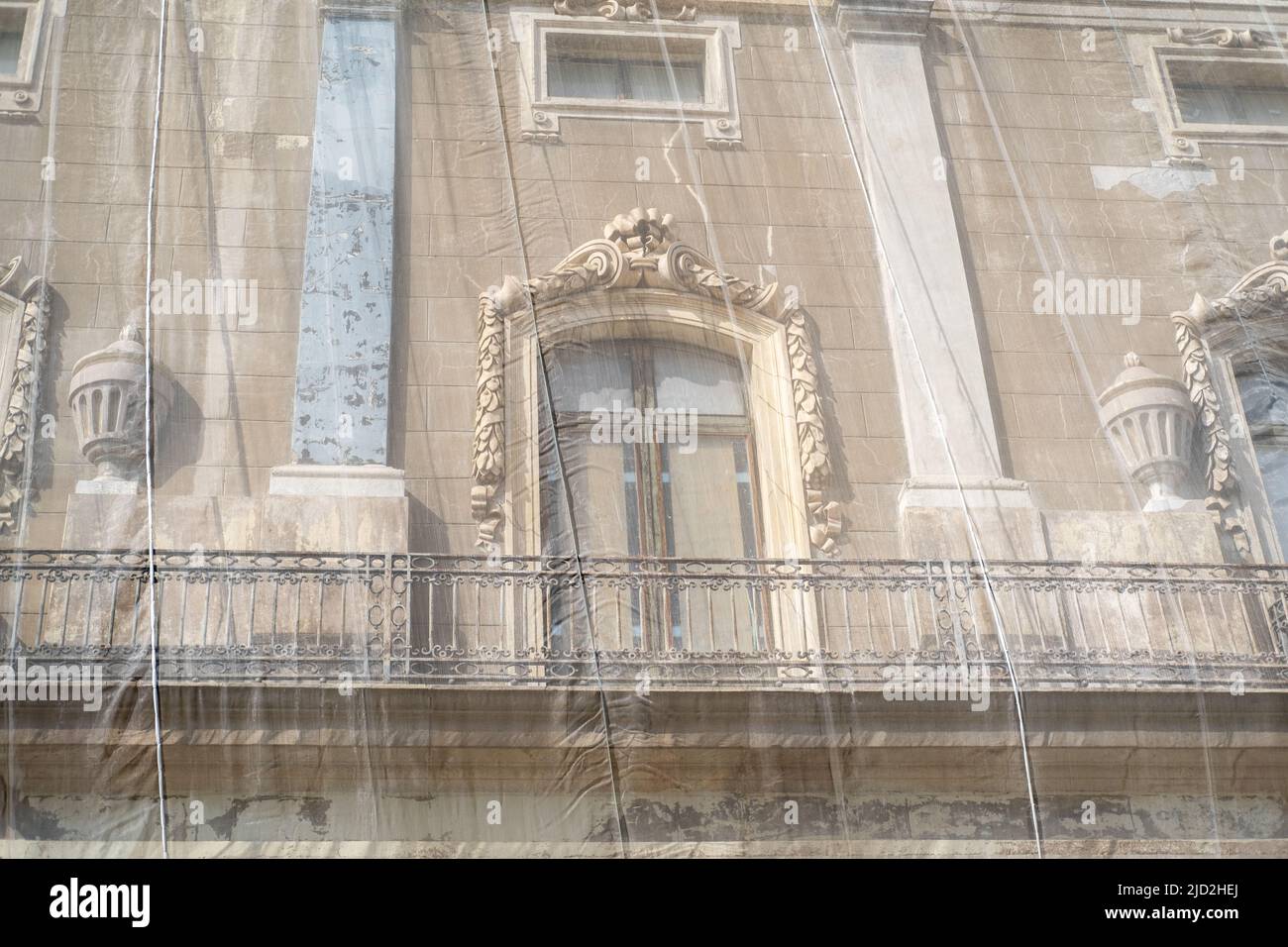 Vieilles rues de barcelone Banque de photographies et d’images à haute ...