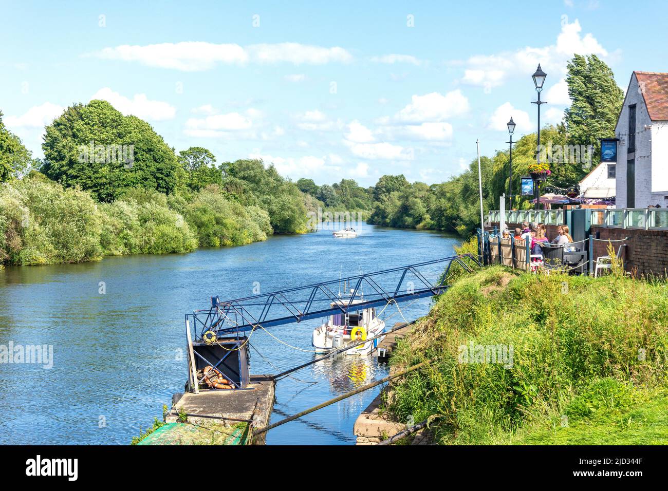 The River Severn at Riverside, Upton-upon-Severn, Worcestershire, Angleterre, Royaume-Uni Banque D'Images