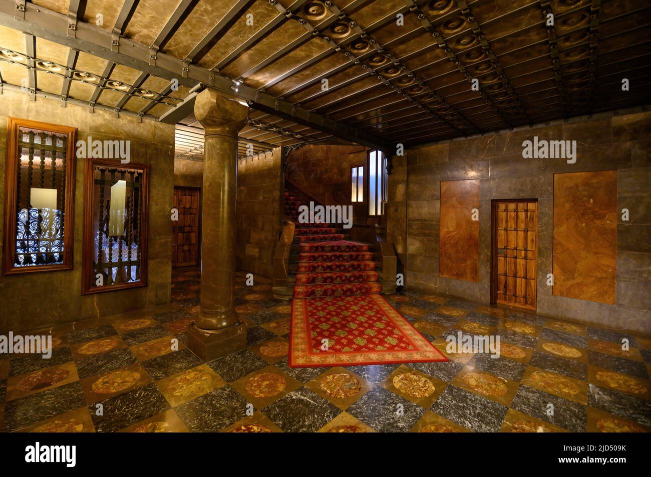 Barcelone, Espagne. Intérieur du Palau Guell ou palais. Un manoir conçu par l'architecte catalan Antoni Gaudi Banque D'Images